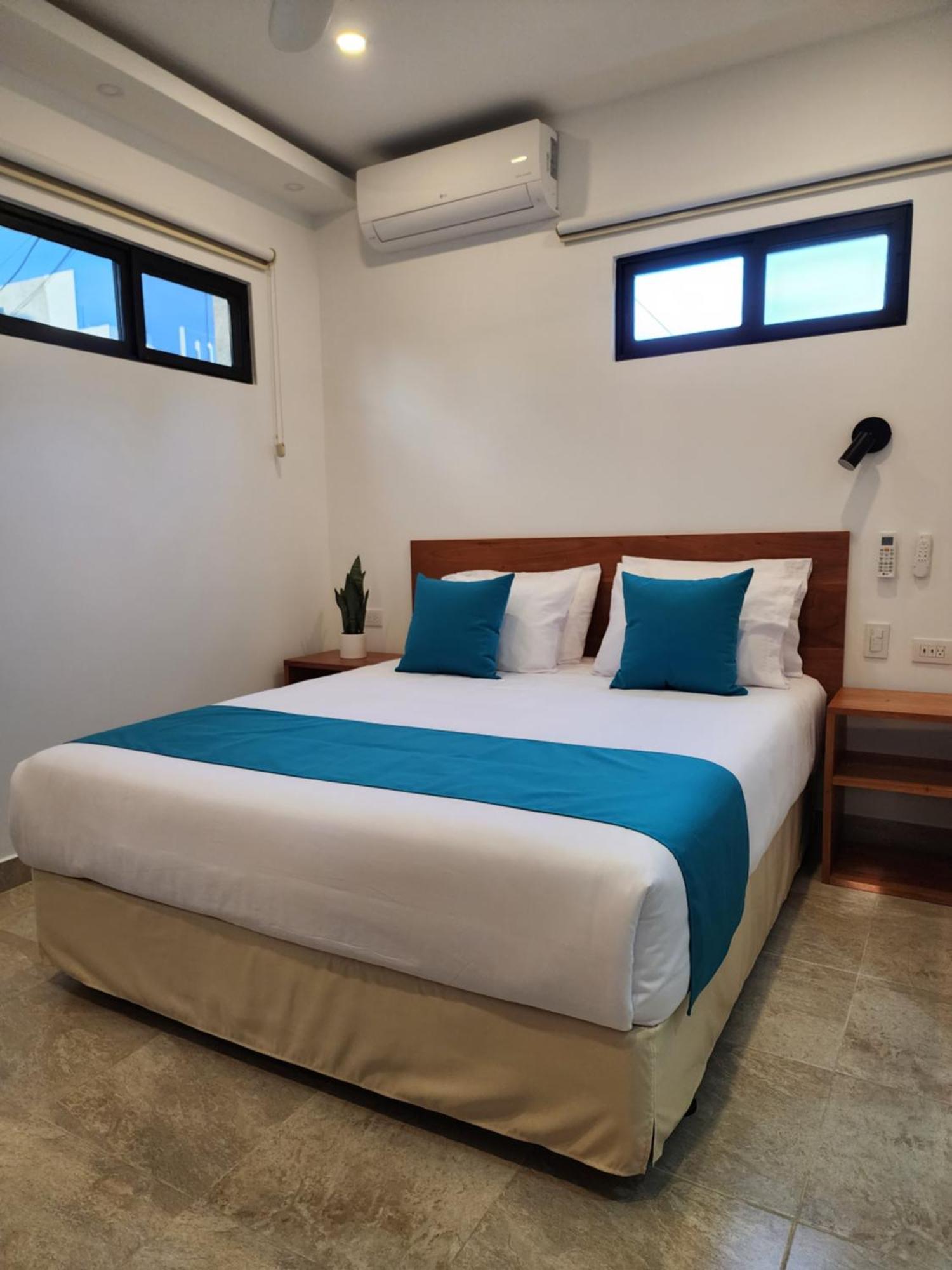 Casa Galapagos By Hostal Fragata Пуерто Айора Екстериор снимка