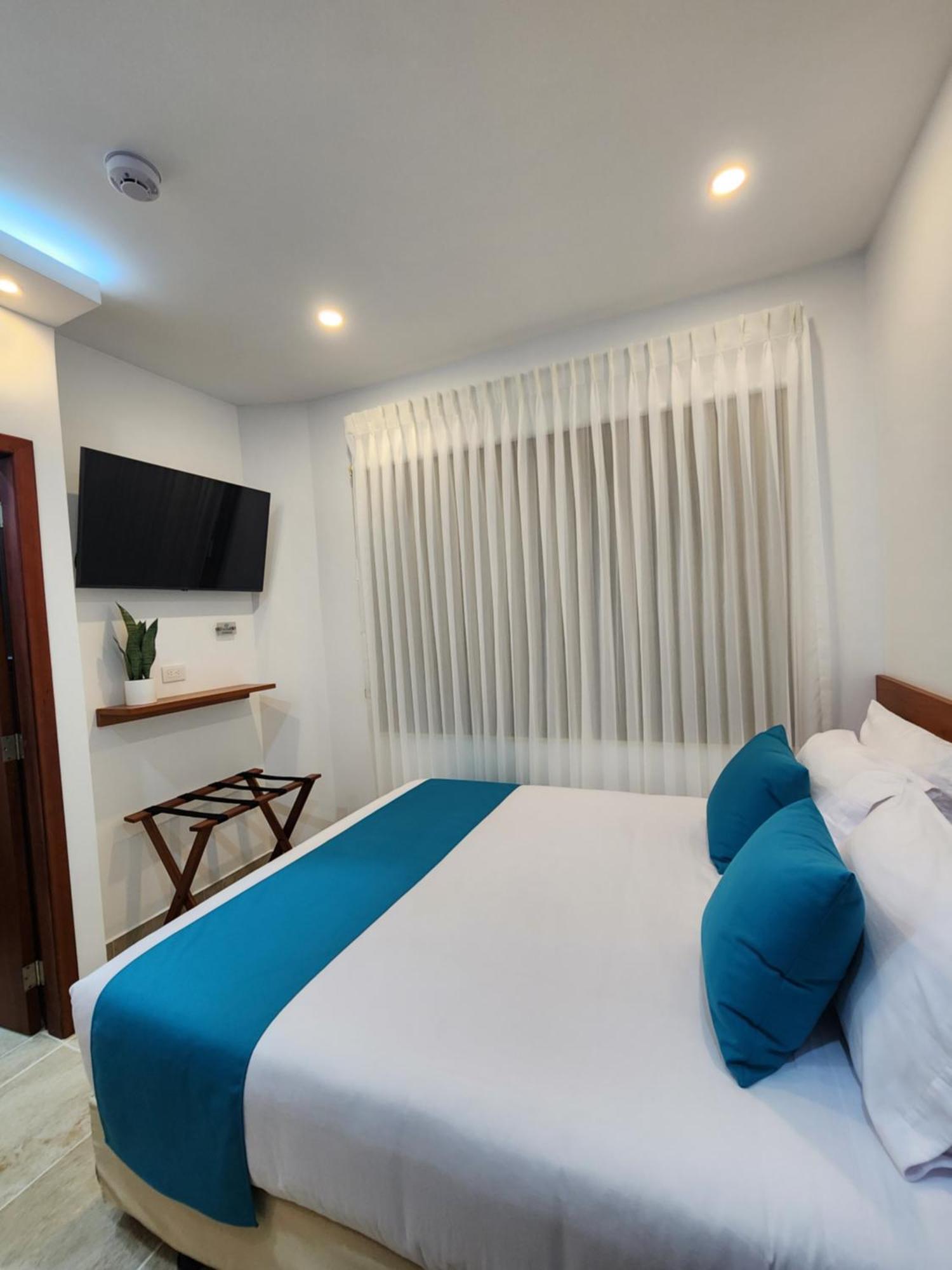 Casa Galapagos By Hostal Fragata Пуерто Айора Екстериор снимка