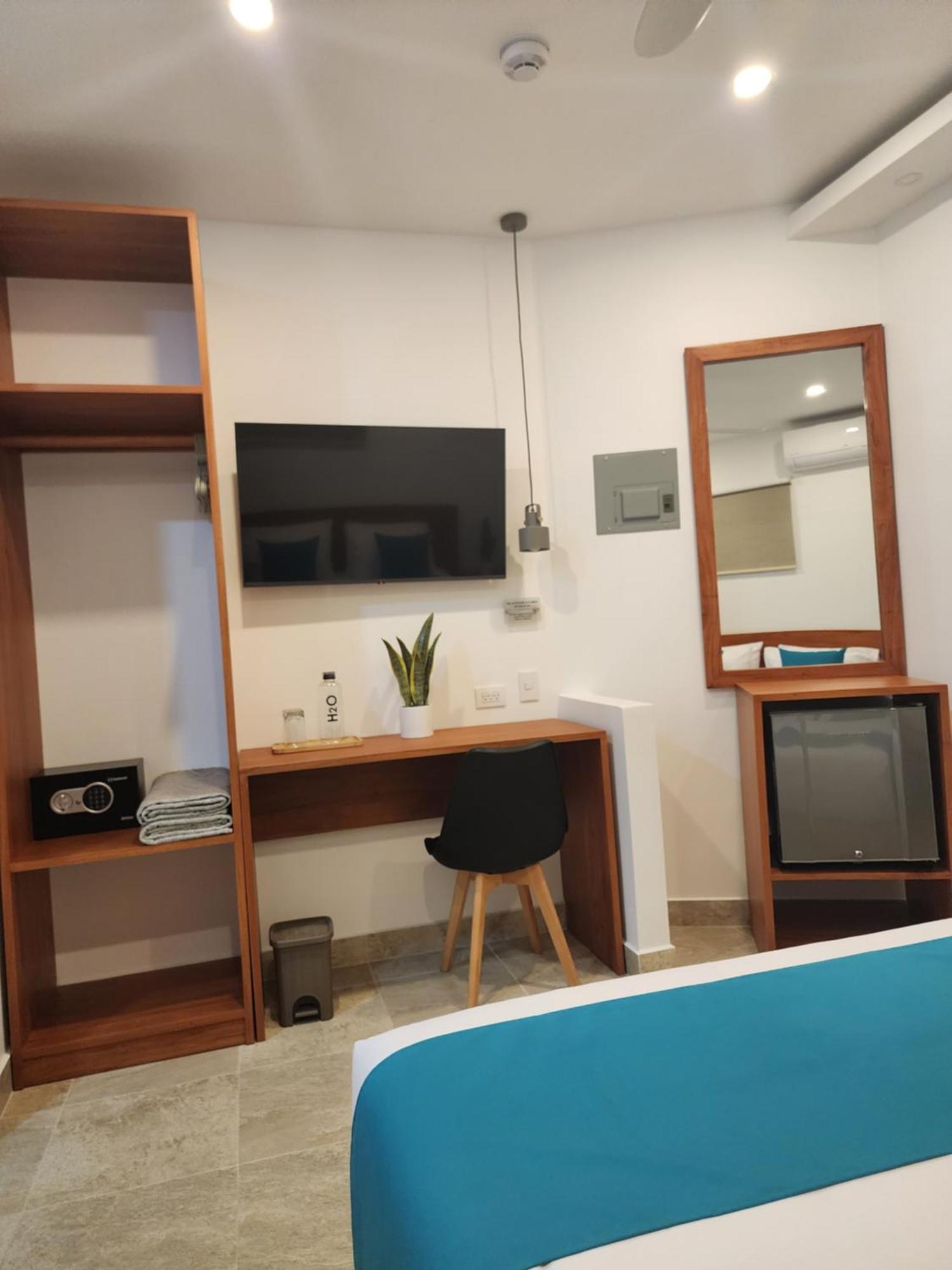 Casa Galapagos By Hostal Fragata Пуерто Айора Екстериор снимка