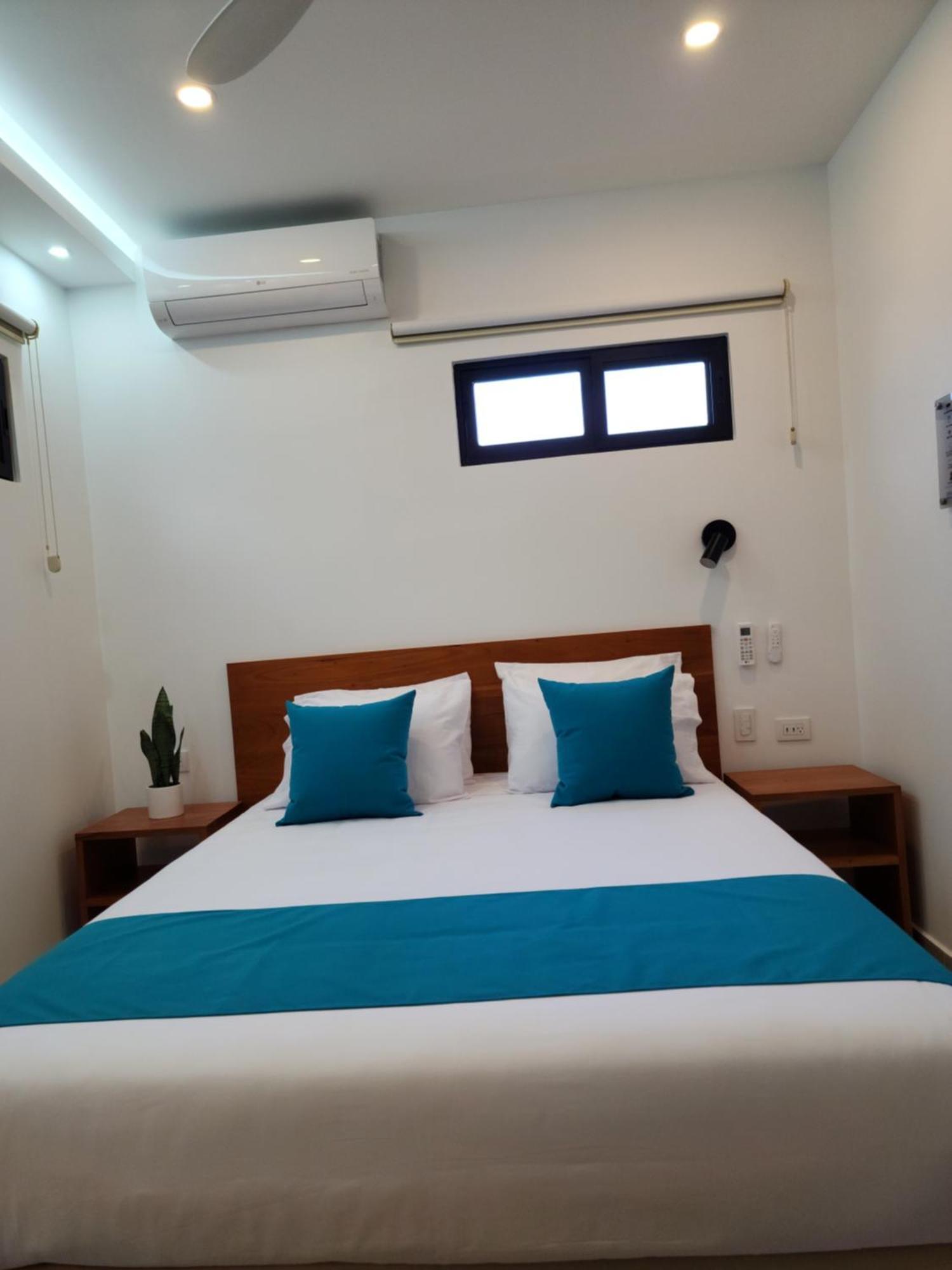 Casa Galapagos By Hostal Fragata Пуерто Айора Екстериор снимка