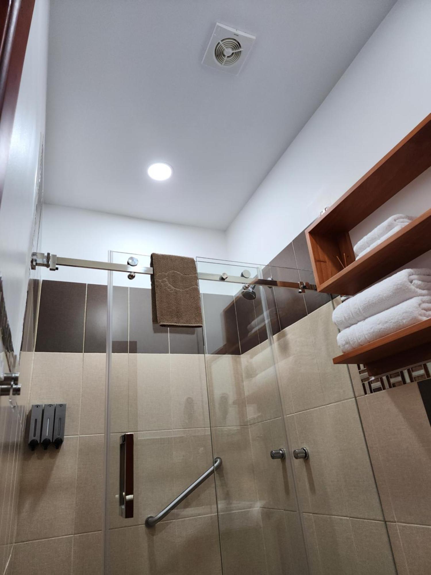 Casa Galapagos By Hostal Fragata Пуерто Айора Екстериор снимка