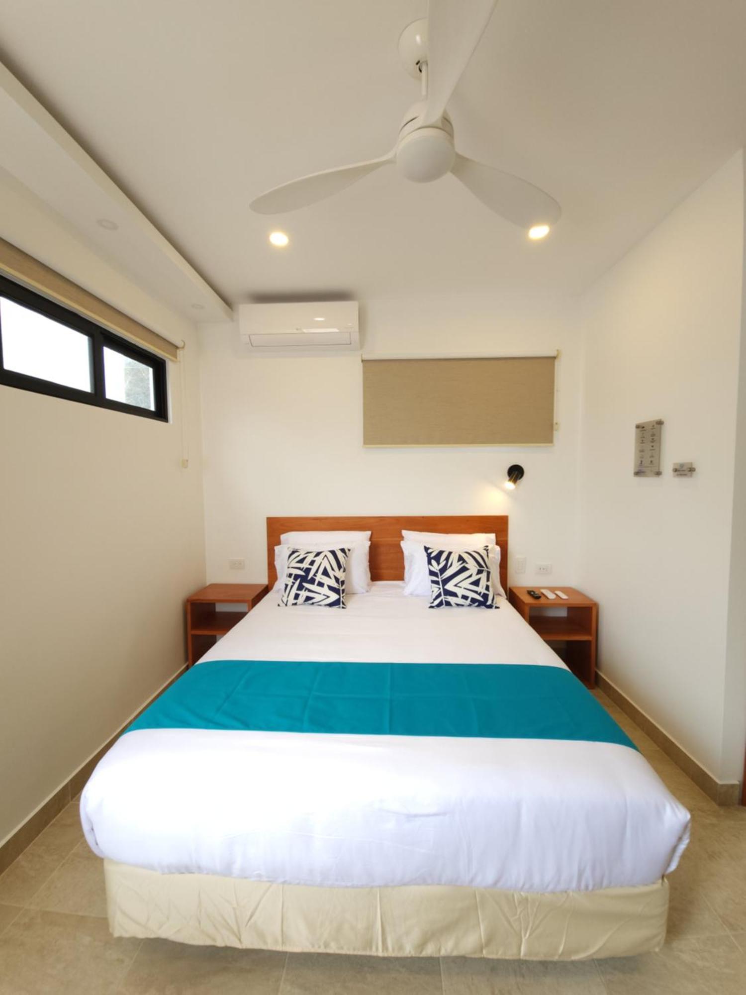 Casa Galapagos By Hostal Fragata Пуерто Айора Екстериор снимка